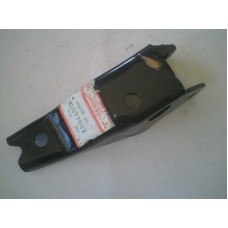 MD077003 MITSUBISHI RÖLANTİ BRAKET BRACKET ROL